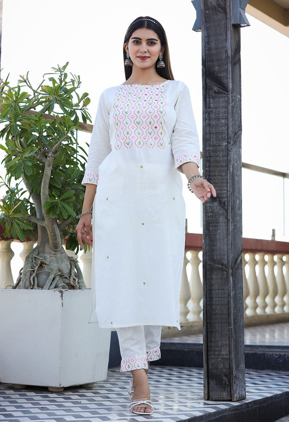 White Embroidered Cotton Kurta Pant Set - pacificexportsimports - #tag1#