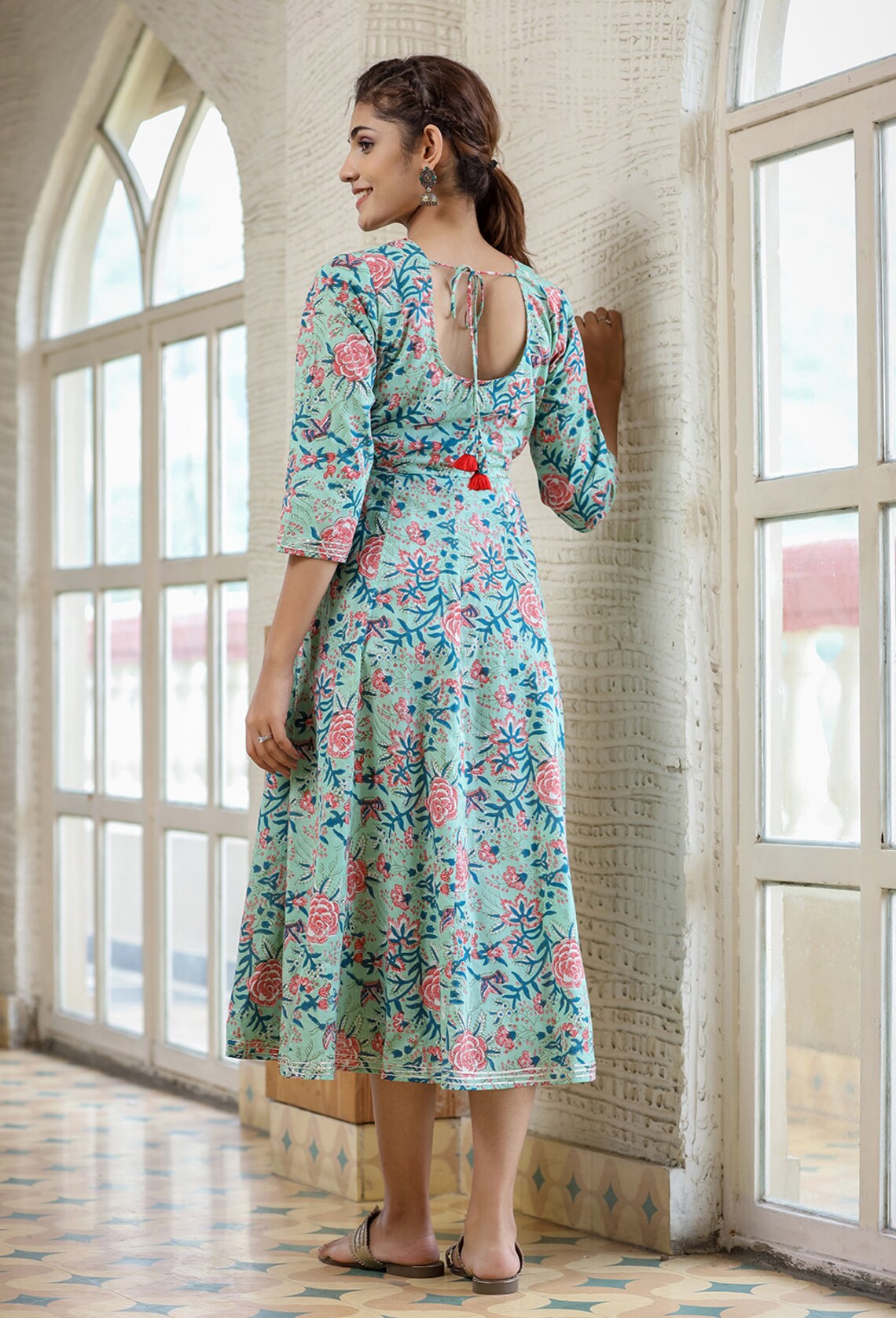 niti green floral organza dress - Buy Designer Ethnic Wear for Women Online  in India - Idaho Clothing